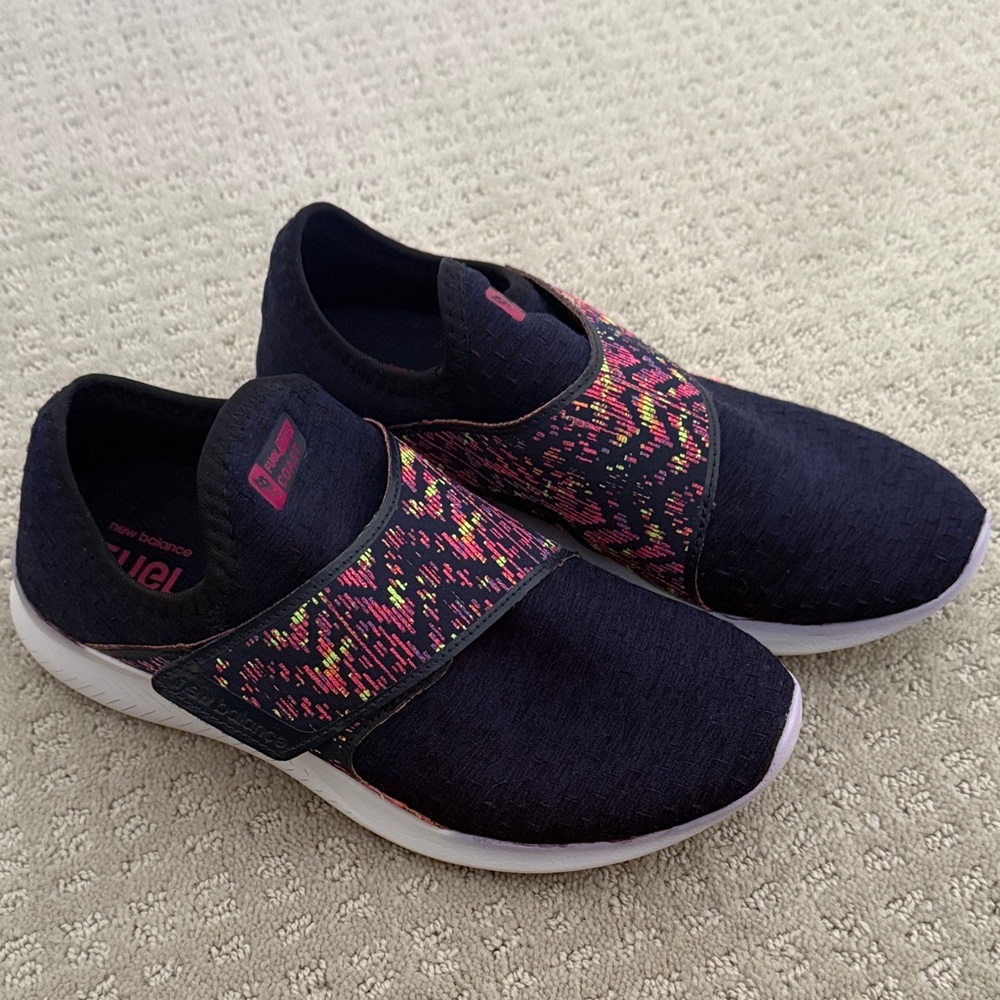 New Balance FuelCore navy and Pink Slip-On Sneakers 7.5
